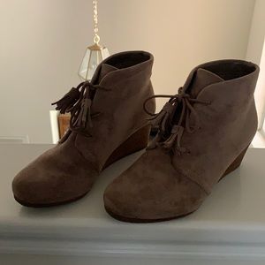 Suede brown wedge heels